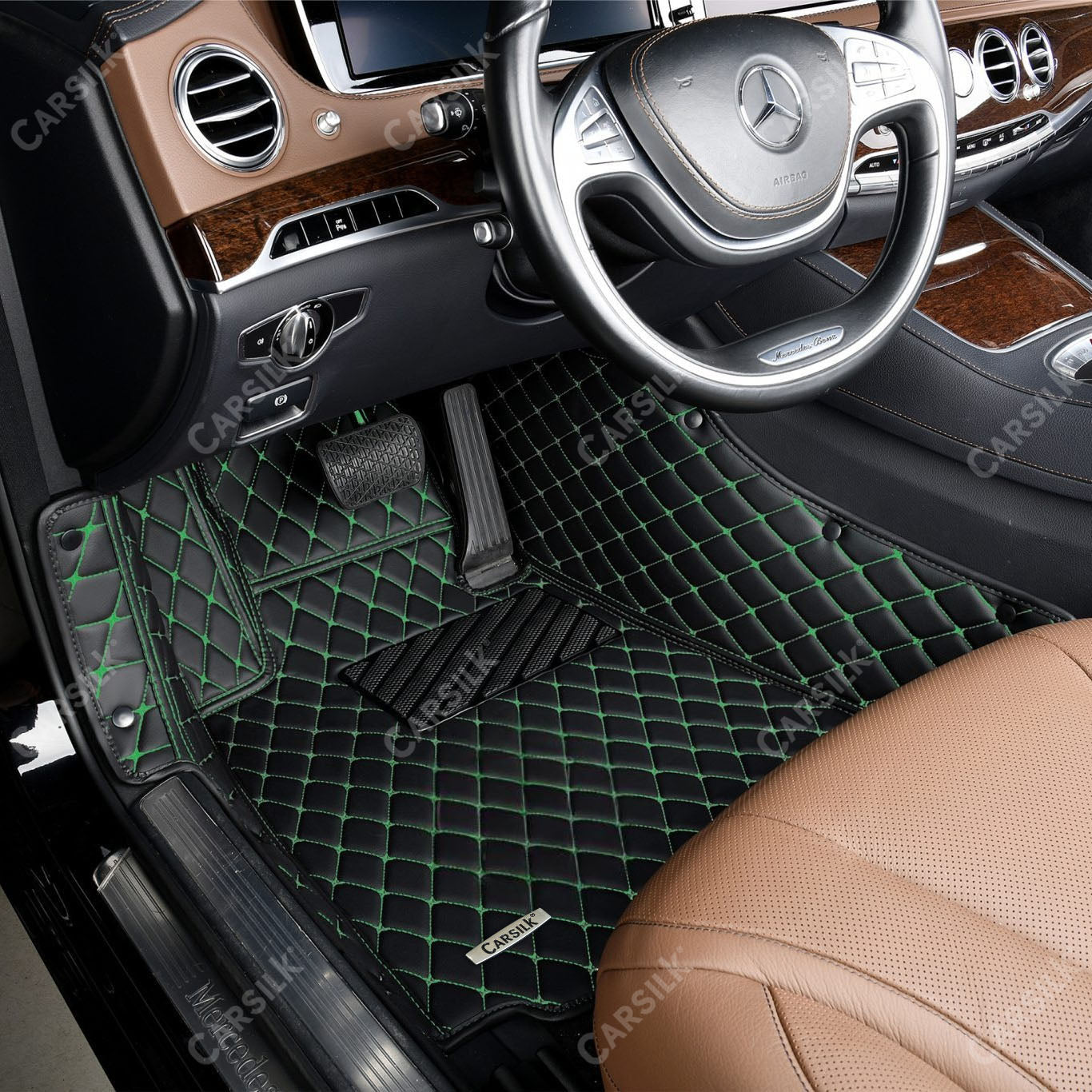 Alternative view of BLACK & GREEN DIAMOND PATTERN CAR MATS SET